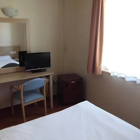 Sehir Hotel 2*